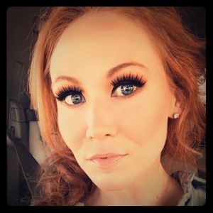 Meet your Posher, Leanna joy